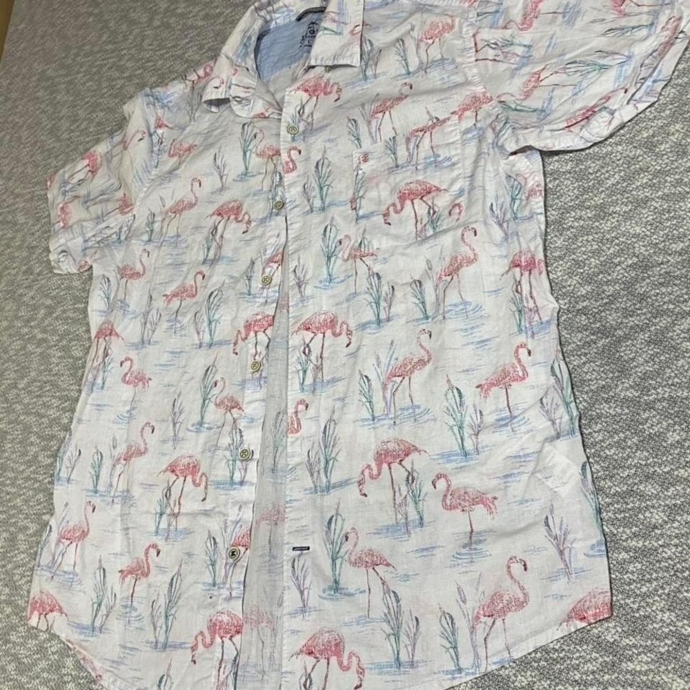 IZOD  Saltwater Flamingo button down shirt size Men L. SKU798 #flamingo